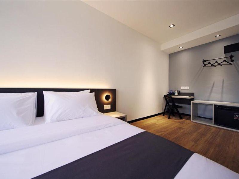 Arena Boutique Hotel 4*